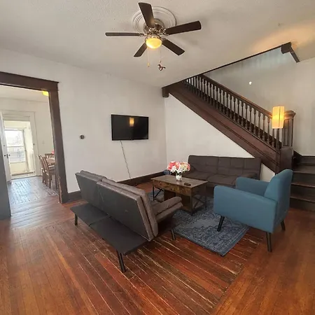 3Br Suite W/ Office Close Isu